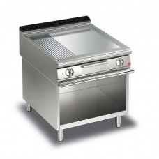 Baron Q90FTV/E825 Queen9 Electric Flat/Ribbed Chrome Griddle Plate On Open Cabinet - 800mm